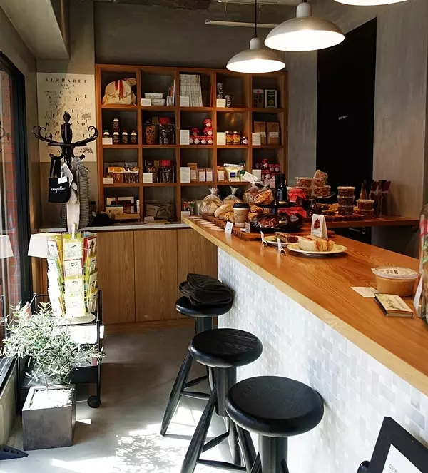 スイーツのクオリティ高っ！ 東京を代表するヴィーガンカフェのお菓子工房でコーヒー＠エイタブリッシュ