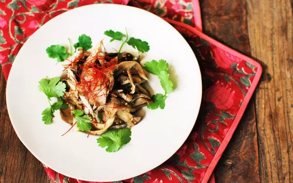 話題の京都の黒七味を使って、絶品＆ヘルシーなナムルに挑戦