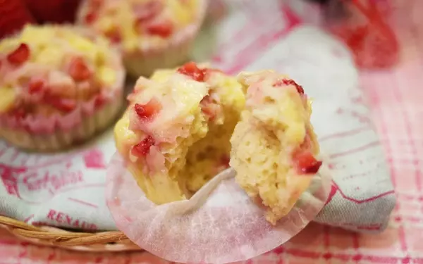 ピクニックで女子力UP間違いなしの簡単蒸しパン。彼に内緒で独り占めしたいほど美味&hellip;