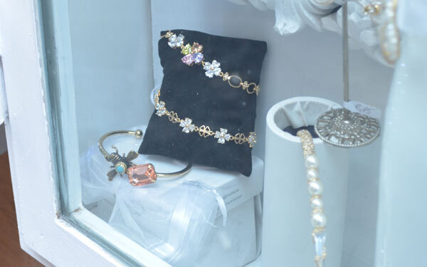 イタリア女性に大人気、女子力アップが期待できる「ブレスレット」