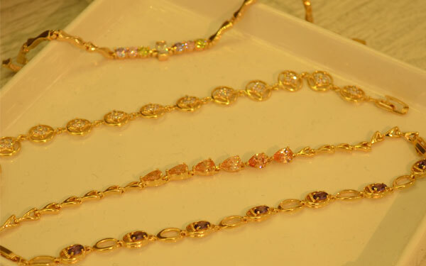 イタリア女性に大人気、女子力アップが期待できる「ブレスレット」