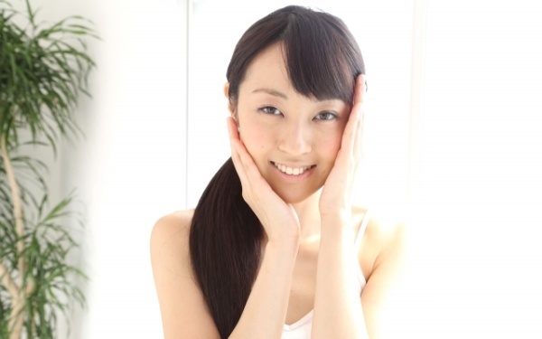 ブツブツいちご鼻もツルツルに!?　重曹で毛穴の汚れをごっそり取り除くワザ