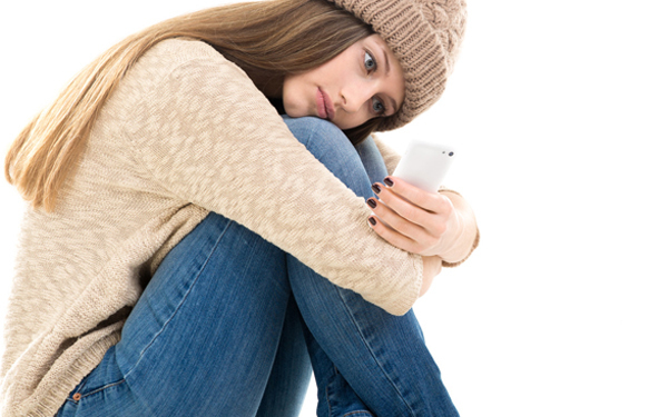 返信で愛情は計れない。音信不通になる男は思いやりがない、ということではナイ