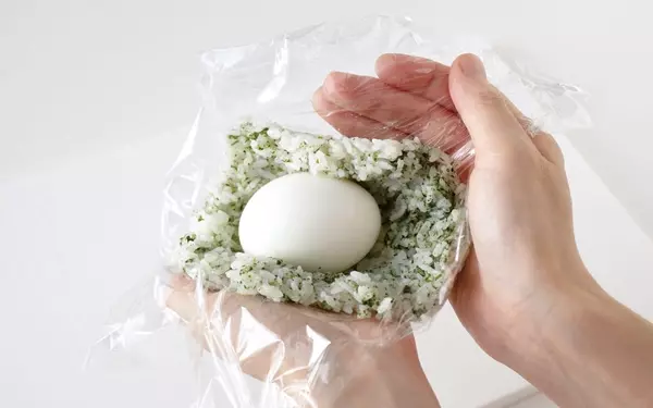 GWに持って出かけたい「彼ウケおにぎり」をもっと手軽につくる簡単アイデア