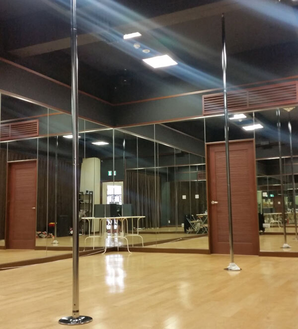 ポールダンスを千葉で体験取材！ 未経験者もセクシーボディになれる!