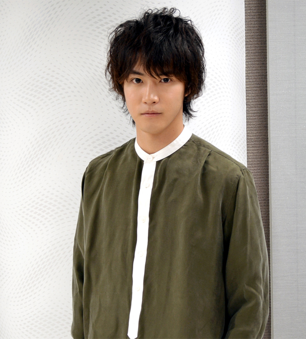 イケメン美容師があなたの心もスタイリング！ 映画『鏡の中の笑顔たち』白石隼也インタビュー