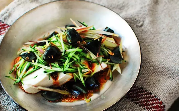 マル秘テクで、お店の味に! 簡単「本格ピータン豆腐」おつまみ