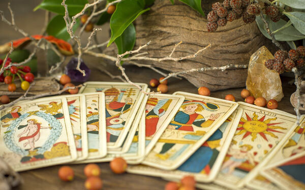 【独占インタビュー】鏡リュウジが説く「タロット」人気の秘訣