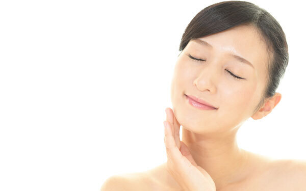 とっても簡単で気持ちいい、ツボ押しとマッサージで小顔と美肌を手に入れよう