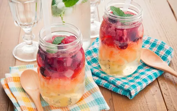 思わずカワイイ！　ジャーサラダの次は、「ジャースイーツ」