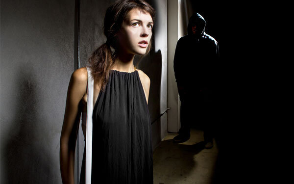 変質者が増える夏。自分を守るにはどうすべき？【防犯ブザー編】