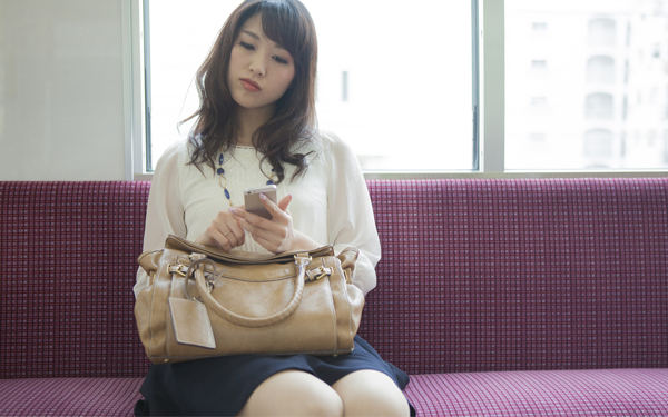 電車や交差点の待ち合わせで意外と見られてる　あそこの黒ずみ＆くすみの解消法