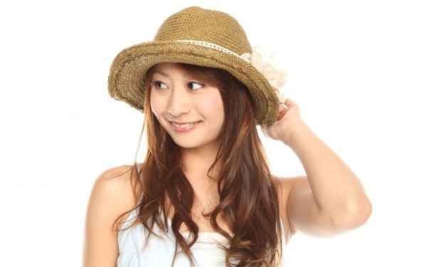 化粧の上から日焼け止めクリームは問題ない？ 塗り直しのテクニック