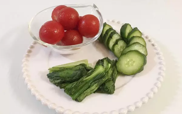 アボカド&times;ぬか漬けがマッチ　お酒に合う、簡単オシャレおつまみ