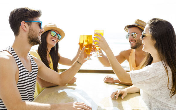 近くても遠くてもダメ！　彼氏の友達とのベストな距離感とは？