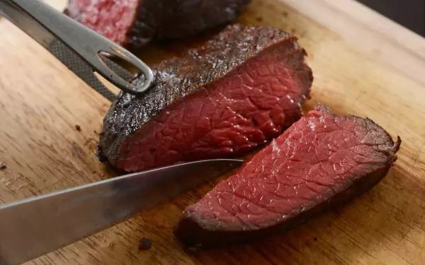 【流行りの熟成肉にかぶりつこう】熟成赤身を食べるなら、ココ!