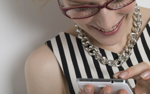 実は良いこと？　通勤中のネットやゲームで脳を活性化させる方法