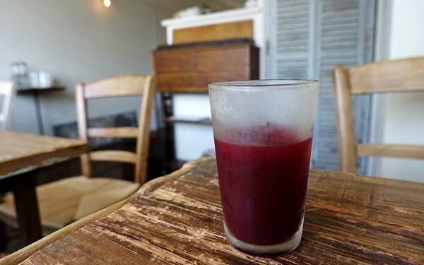 吉祥寺・宵の実でスパイスプレートと野菜のプレート！ 日常のひと時を過ごしてみて #おしゃれカフェ Vol.4