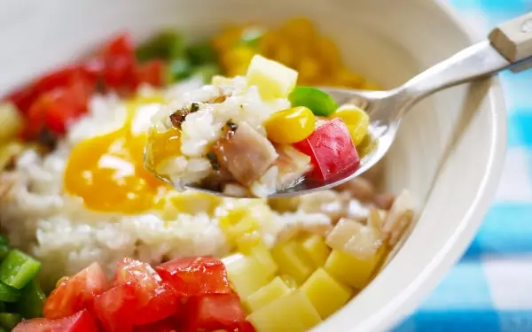 夏野菜たっぷりでヘルシー！　夏バテ知らずの簡単イタリアンビビンパ