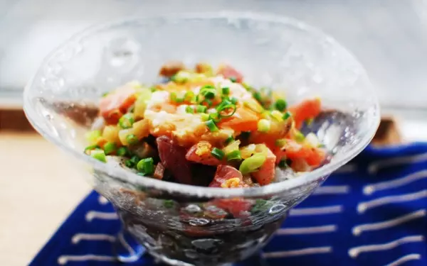 スーパーの「宝の山」をよりおいしく！　刺身といぶりがっこのフラックスオイル和え