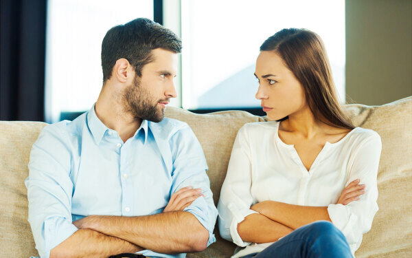それでアピールしているつもり!?　わかりづらすぎる男の愛情表現3つ