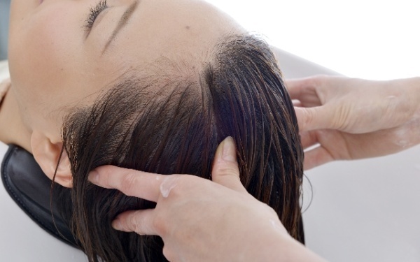 1年でもっとも疲れてる秋の頭皮、美髪を取り戻すためにすべきこと