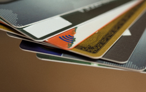 秋冬は散財しがち、止まらない物欲を抑えるにはどうしたらいい？