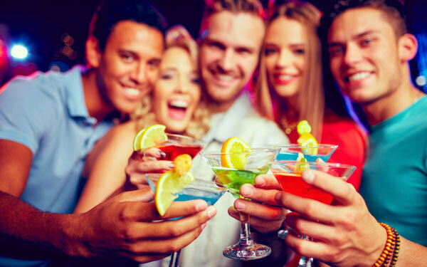 合コンで好感度がアップする！　酔っ払いタイプ別のベストな対処法