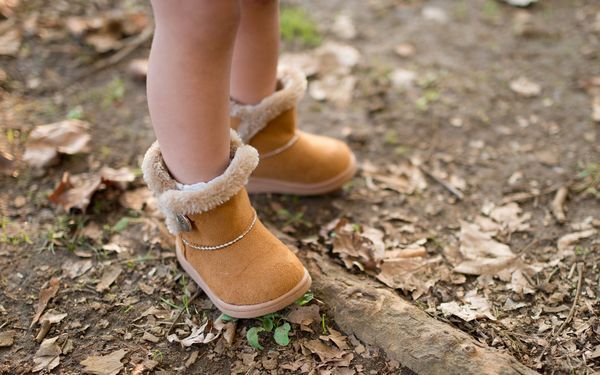 ニオイもよごれもスッキリ！　古いムートンブーツをよみがえらせるコツ