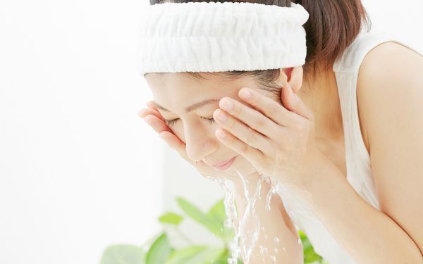 そのスキンケア、やりすぎかも　肌トラブルを解消できるシンプル3STEP