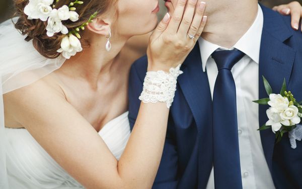ひとがうらやむ「ヒトカド男性」と結婚できる女性とは