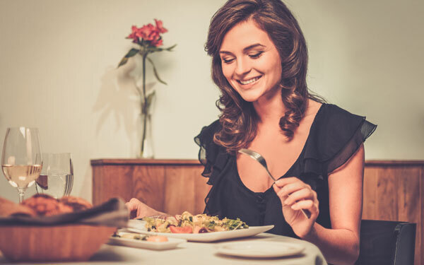 モテる女子は食べることが好き、と考える4つの理由