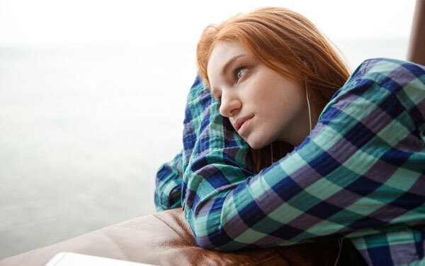 なかなか会えなくて寂しい、忙しい彼への対処法って？