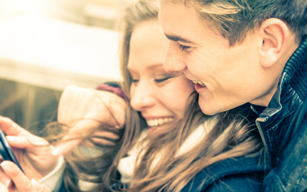 アラサーモテ女に聞いた、彼を落すLINE活用テク4つ