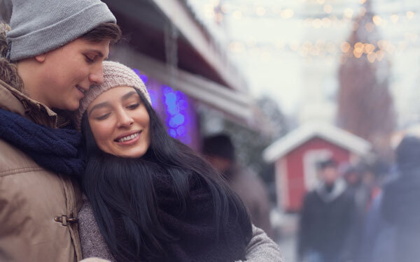 結局はさみしいだけ？　先の見えない恋を続けてしまう女性の特徴