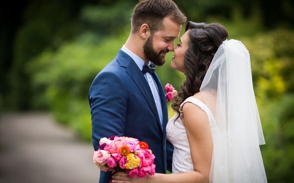 結婚式の謝礼と心づけ、「いつ・だれに・いくら」渡せばいい？