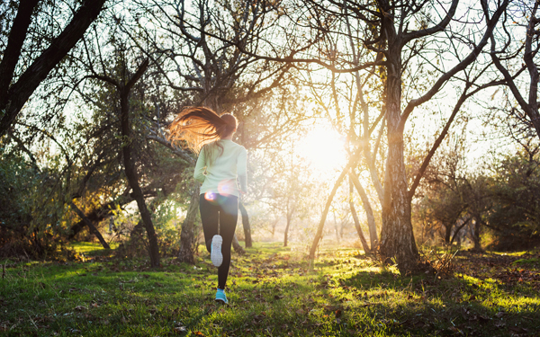 大自然に溶け込む！　初心者がはまるトレイルランニングの隠された魅力とは？