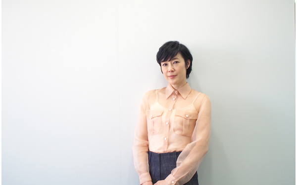 不倫の極意は「いききらないこと」 　R15指定ドラマ『裏切りの街』寺島しのぶインタビュー