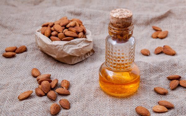 むくみや妊娠線予防にも！　イタリアママのボディケアの推しアイテムは「オイル」