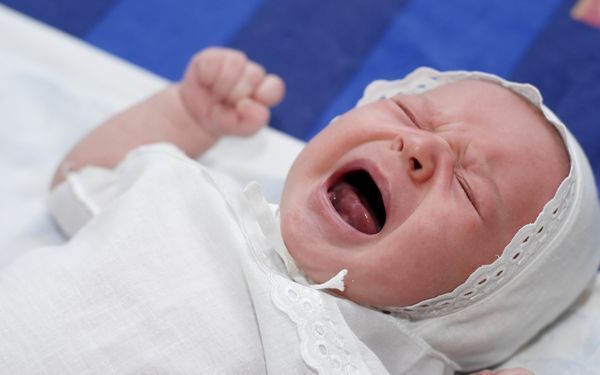 うちの子、新生児なのに全然泣かない！　これって大丈夫？