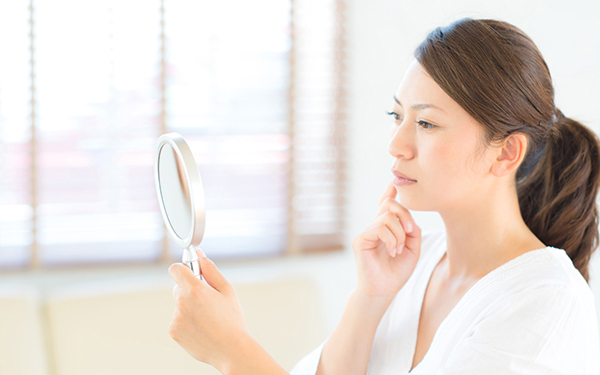 クッションファンデのメリット・デメリット！ カバー力有り・時短にもなるけど…？