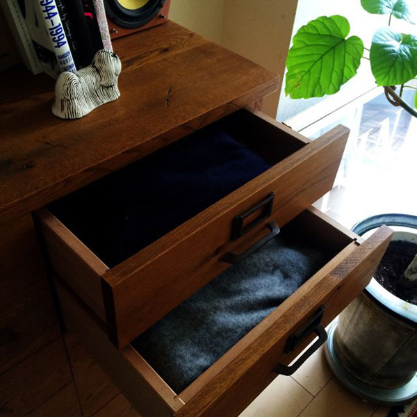 センスのいい部屋づくりのカギは、清水買いの大物家具【坪田あさみのインテリアコーデBOOK #1】