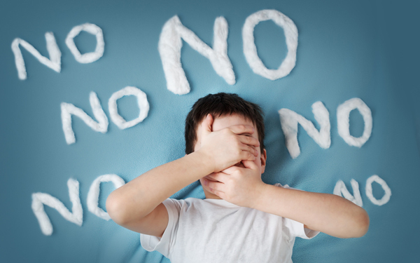 子どもに「ダメ！」と言うのはダメ？　子どもをきちんと叱れない親たち