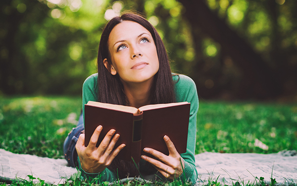 恋や人生が劇的に変わるかも!?　悩める大人女子におすすめの「幸福論」3選