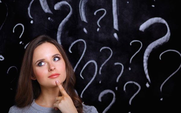 「なぜ？」を連発していない？　マジメなアラサ―女性が恋愛で失敗しがちな理由