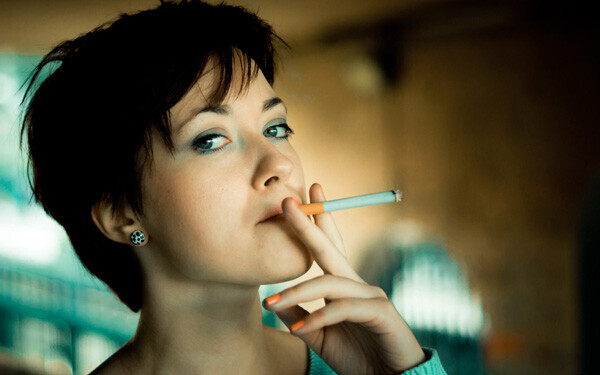 タバコが別れの原因に!?　およそ7割の男性が「喫煙女子とは結婚も恋愛も無理」