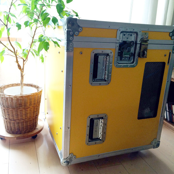 “見せる収納”は、“見せてもカッコいい収納家具”選びから【坪田あさみのインテリアコーデBOOK #2】