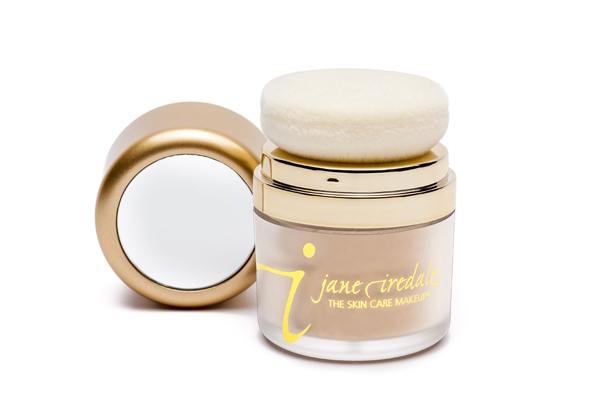 MINAさん【無人島に、何持っていく？ プロが選ぶ  “必要最低限コスメ” Vol.2】