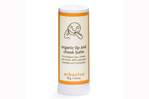 MINAさん【無人島に、何持っていく？ プロが選ぶ  “必要最低限コスメ” Vol.2】