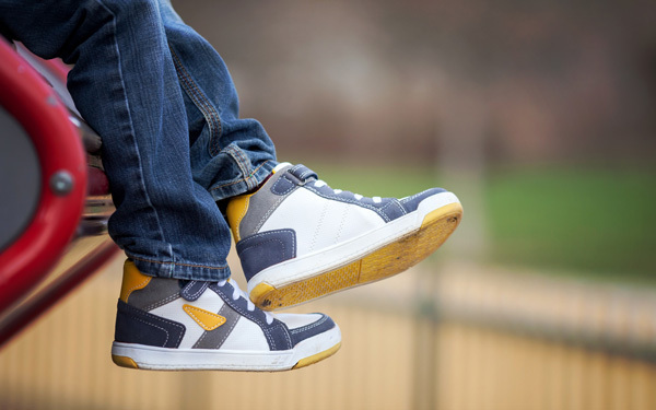 都市伝説？　欧米での誘拐防止は靴がキー